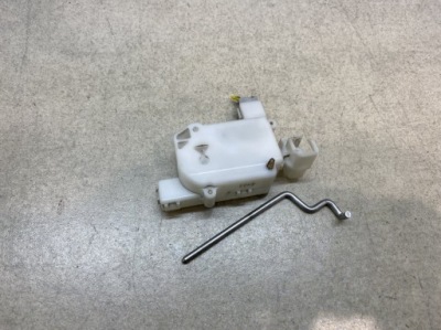 Привод крышка топлива honda jazz ii фото №1