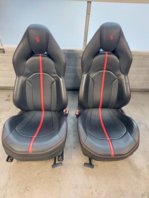 Сидіння обшивки оббивка середина kompletny ferrari f8 spider фото №1