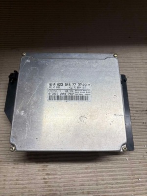 Бортовий комп'ютер блок керування двигуна mercedes slk r170 фото №1