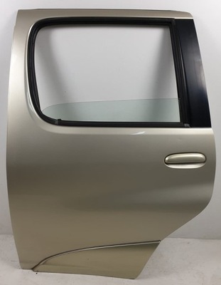 Двері лівий задня 583 toyota yaris verso фото №1