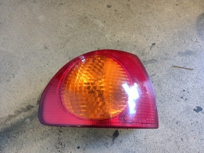 Лампа левая задняя toyota corolla e11 sedan фото №1