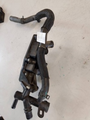 Renault captur clio iv 0.9 tce корпус термостата 110608635 фото №1