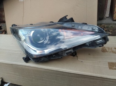 Lampa Toyota Aygo II przód przednia 14-18