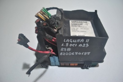 Коробка предохранителей laguna ii 1,9dci 8200674197 фото №1