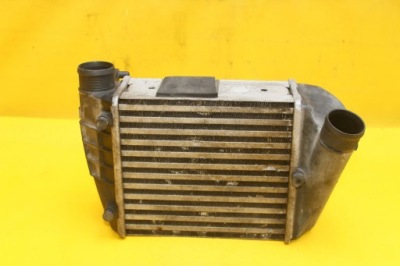 Радіатор інтеркулер a4 b7 8e0145806l 3.0 tdi фото №1