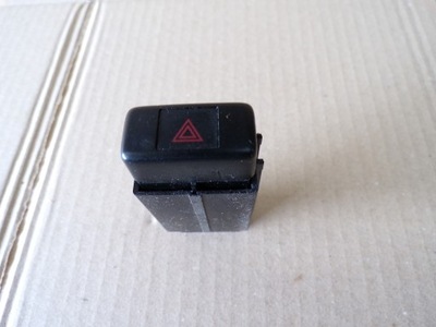 Toyota carina e t19 переключатель аварийный фото №1