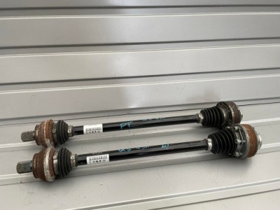 Audi q3 83a привідний вал 2.0tfsi 3q0501204b фото №1