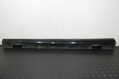 Накладка поріг поріг лівий a2466901340 mercedes a-klasa w176 рестайлінг фото №1