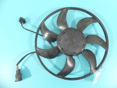 Вентилятор радиатора vw passat b8 2.0 tdi фото №1