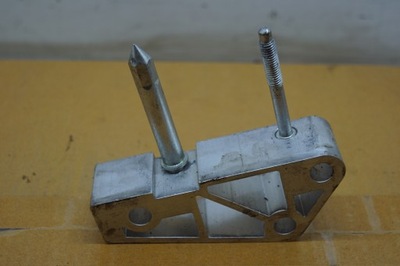 Кронштейн кронштейн панели audi r8 420 424857021 фото №1