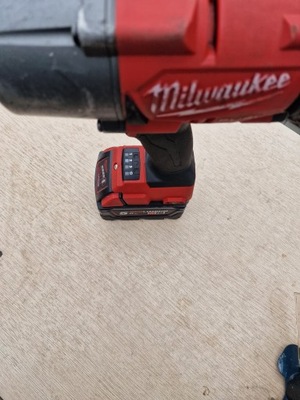 MILWAUKEE M18FHIWF12 -0X KLUCZ UDAROWY FUEL