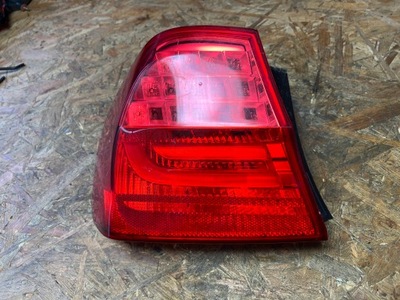 Bmw e90 lift лампа левая задняя w крыло 7154153 фото №1