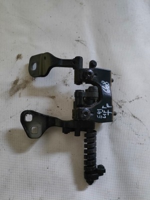 Bmw e91 lift петля кришки правий schwarz 2 фото №1