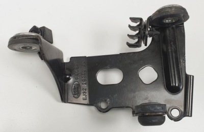 Кронштейн кронштейн насоса abs discovery sport l550 фото №1