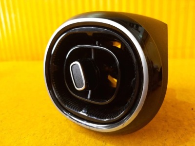 Mercedes c w206 решётка обдув a2068303901 фото №1