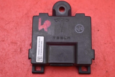 Блок управления модуль ручка левый перед 1069651-00-d tesla model s рестайлинг  16-21 фото №1
