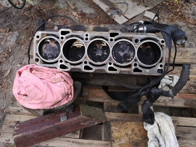 Двигун lancia thesis фото №1