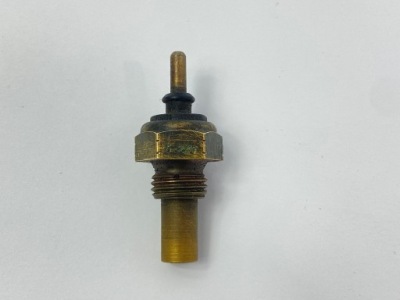 Датчик температуры жидкость mercedes w126 se sec r107sl 0055422617 6-24v фото №1