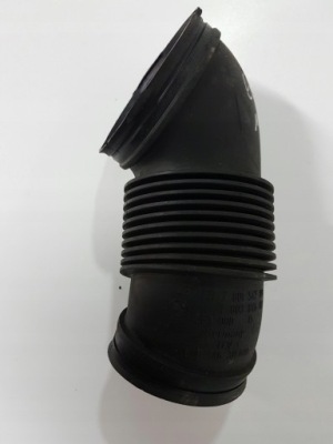 Bmw e60 e90 n47 труба шланг повітря 7801547 фото №1
