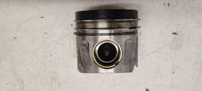 Поршень mercedes 2,2 cdi фото №1
