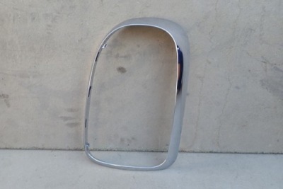 Хром лампи правий задній mini cooper f60 coutryman фото №1