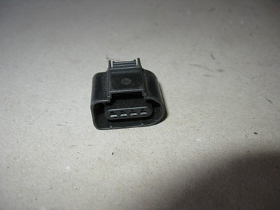 WTYCZKA KOSTKA VW AUDI SKODA SEAT 8K0973704