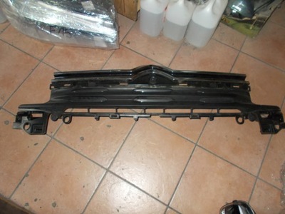 Решітка радіатора решітка радіатора citroen c5 aircross фото №1