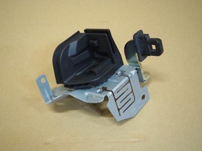 Кронштейн шторка левая bmw f31 фото №1