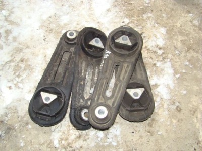 Nissan micra k12 подушка двигателя нижняя фото №1