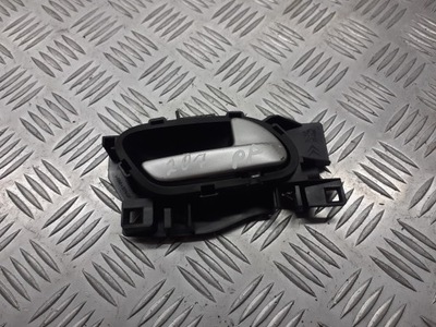 Ручка правая передняя внутренняя peugeot 207 фото №1