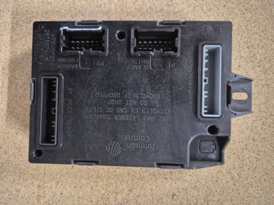 Smart fortwo 453 блок керування модуль bcm 284b11429r фото №1