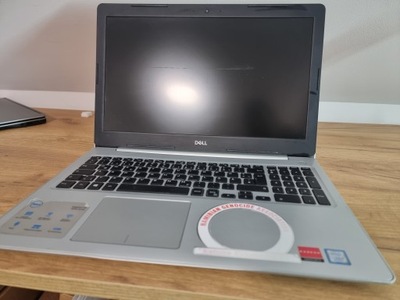 Laptop Dell Inspiron 5570 Uszkodzony