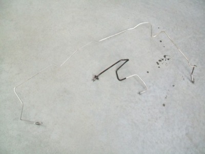 Провода тормозные задние całe kpl.od передний do задний трубки vivaro trafic iii фото №1