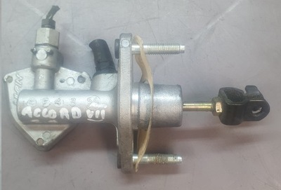 Помпа зчеплення honda accord vii 2,0 i-vtec 155km фото №1