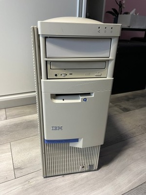 Zabytkowy komputer PC IBM 300GL Pentium II 350MHz