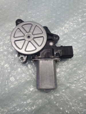 Моторчик люк tesla model s mr464961 фото №1