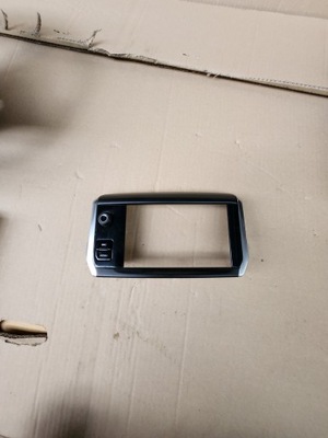 Peugeot 2008 рамка радио дисплея фото №1