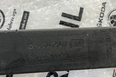 Модуль керування keyless dodge challenger coupe 68073019aa 2013 фото №1