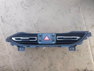 Решітка обдув середина hyundai i30 iii lift фото №1