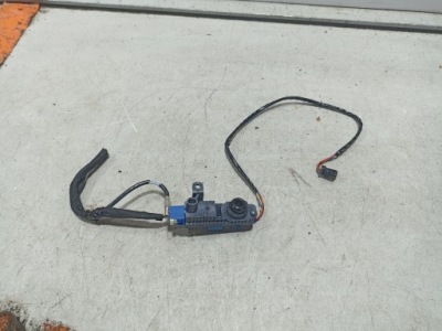 Tesla model 3 камера права 1100619-00-c фото №1