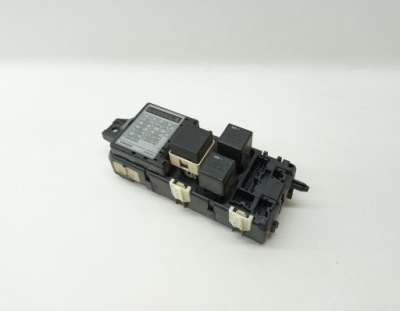 Коробка предохранителей volvo v40 1 1.9 di 30889989 фото №1