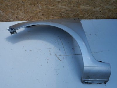 Крыло  передний левое  renault clio 3 8200256117 фото №1
