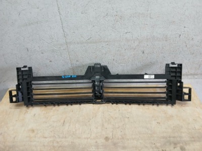 Pas передній жалюзі mercedes b klasa w247 a2478853800 фото №1