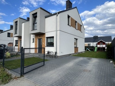 Dom, Gołuski, Dopiewo (gm.), 90 m²