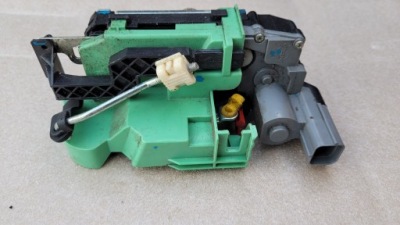 Fiat linea замок дверь левый задняя задний 4pin фото №1