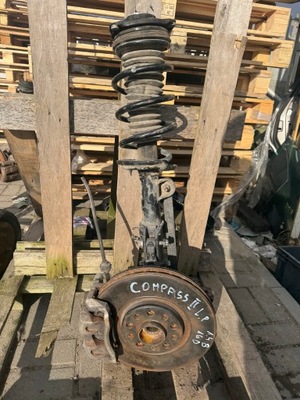 Амортизационная стойка поворотный кулак левая jeep compass ii фото №1