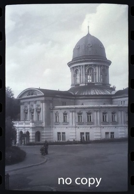 negatyw - klisza - Polska - Lądek Zdrój - Zdrój Wojciech - motocykl