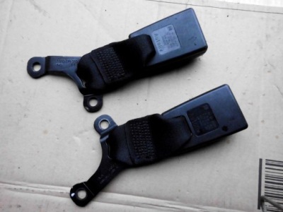 Opel zafira b клипса поперечина задняя 2 ряд фото №1