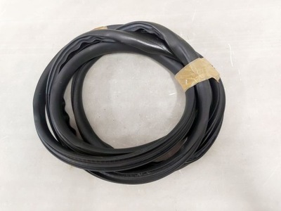 Volvo c30 прокладка дверь левых левая фото №1