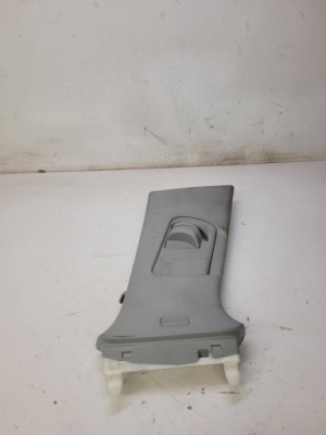 Защита стойка b правая audi a4 b9 avant 8w0867244d фото №1